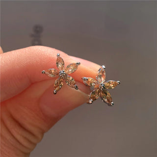 Pendientes de Estrella Pequeña con Circón Arcoíris Plateados