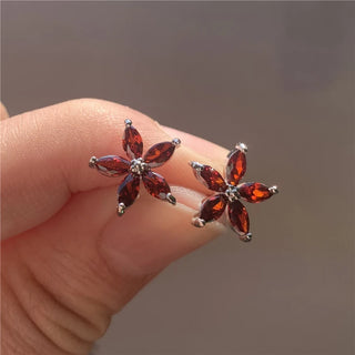 Pendientes de Estrella Pequeña con Circón Arcoíris Plateados